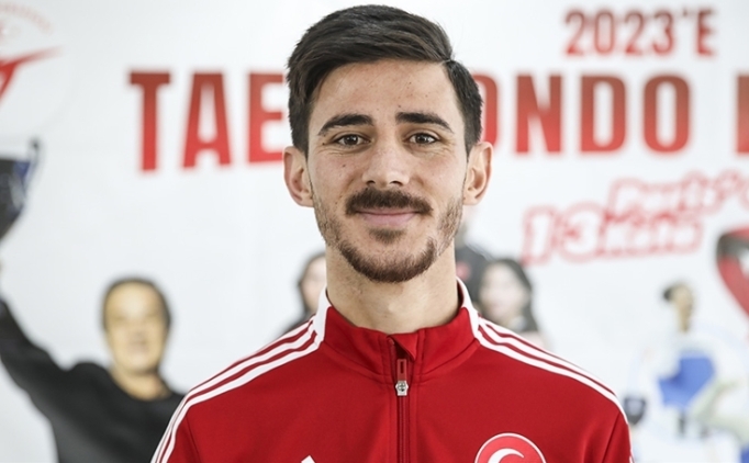 Tekvandoda Mahmut Bozteke, finale y�kseldi