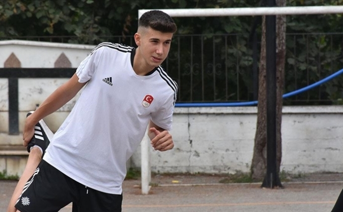 Yasir Kuduban, erkekler yksek atlamada finale ykseldi