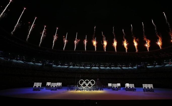 IOC'tan, Belaruslu ve Rus atletler i�in fla� karar