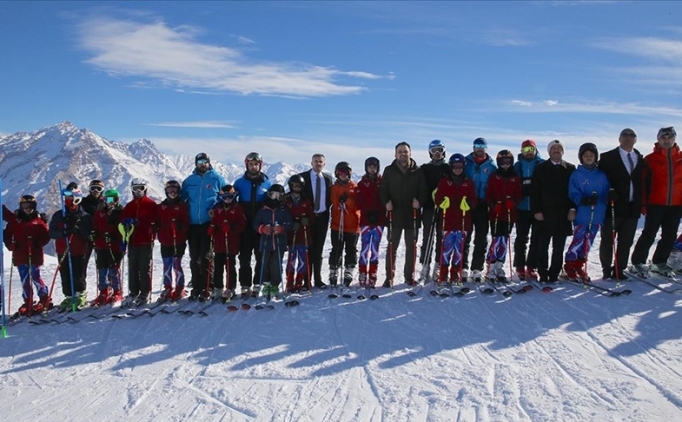 Hakkari'de lisansl� sporcu say�s� 20 bine yakla�t�