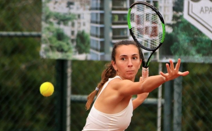 Melis Sezer, teniste şampiyon oldu