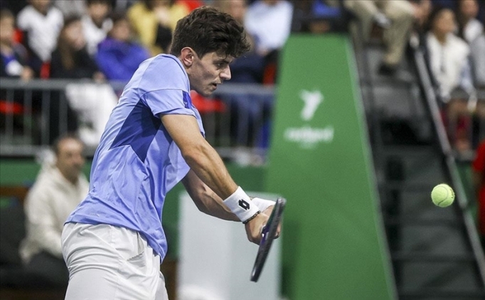 Milli tenis�i Yank� Erel, L�ksemburg'daki turnuvaya yar� finalde veda etti