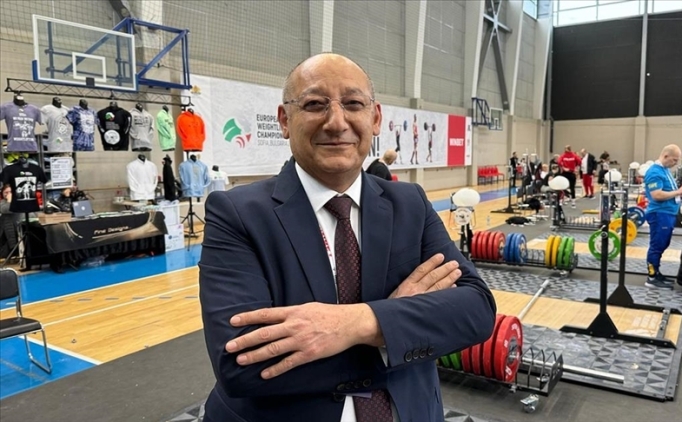 T�rkiye Halter Federasyonu Ba�kan� Talat �nl�: 'M�sabakalara g�zel ba�lad�k'