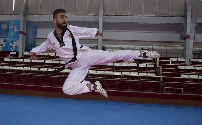  Milli sporcu Fatih �elik yar� finale ��kt�!