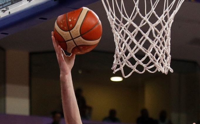 Basketbol S�per Ligi'nde play-off �eyrek final heyecan�