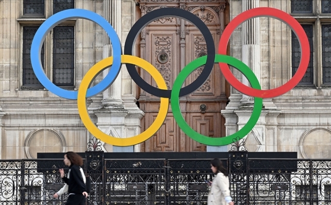 El Cezire: '�srail, Paris'ten at�lmal�'