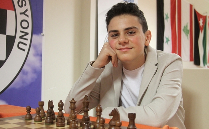 Bakan Bak, b�y�kusta Ediz G�rel'i tebrik etti