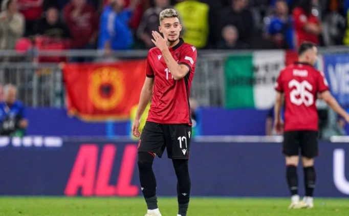 Arnavutluk Milli Tak�m kadrosu a��kland�