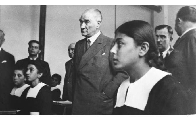 retmenler Gn ne zaman? 5 Ekim ile 24 Kasm retmenler Gn fark nedir?