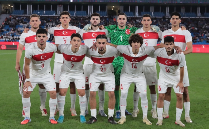 �mit Milli Tak�m'da Semih K�l��soy'un r�ve�atas� galibiyete yetmedi!