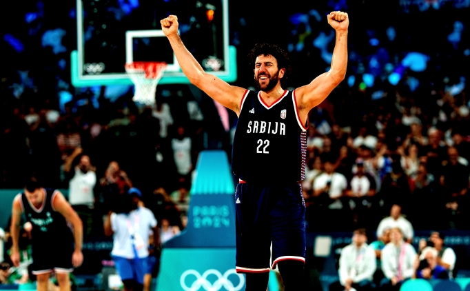 Vasilije Micic'in iste�i, isteyenleri �ok etti!