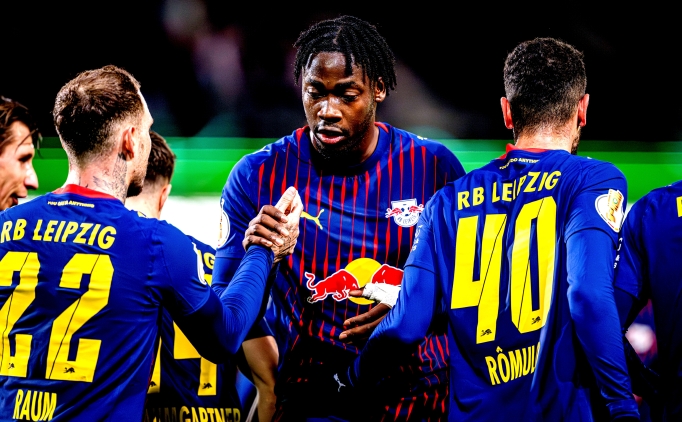 Fenerbah�e'nin hedefindeki iki y�ld�z