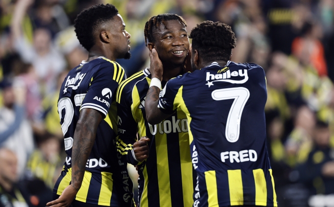S�per Lig'in nama�lup tek tak�m�: Fenerbah�e