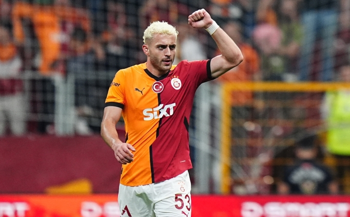 Galatasaray'da iki y�ld�za dev zam!