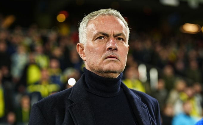 Jose Mourinho: 'Bana acil stoper lazm'