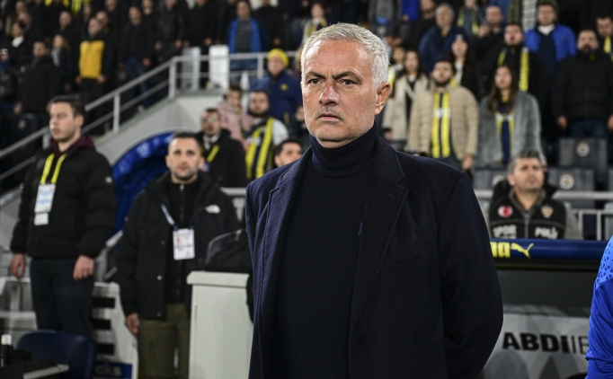 Erman Toroğlu: 'Bu çakma Mourinho mu?'