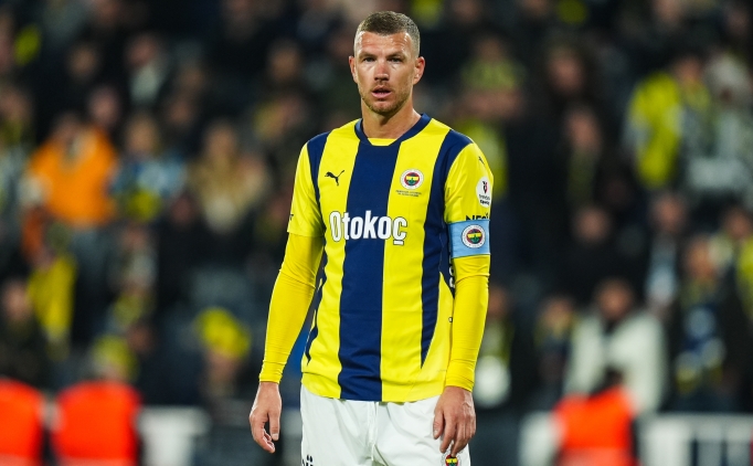 Fenerbahçe'de 3 yıldıza yol göründü