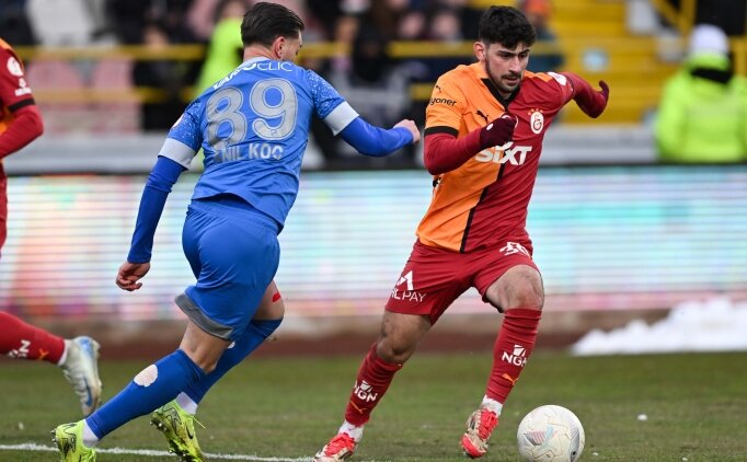 Galatasaray'da Yusuf Demir, y�netimin kafas�n� kar��t�rd�