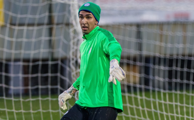 �aykur Rizespor, gen� kaleci Efe Do�an'� kadrosuna katt�