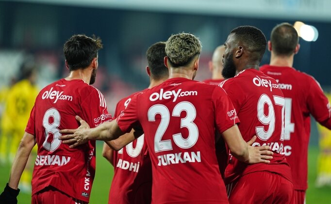 �mraniyespor'dan evinde kritik galibiyet