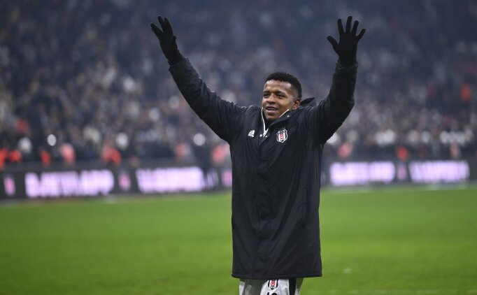 Be�ikta�'ta yeniler �s�nmaya devam ediyor!