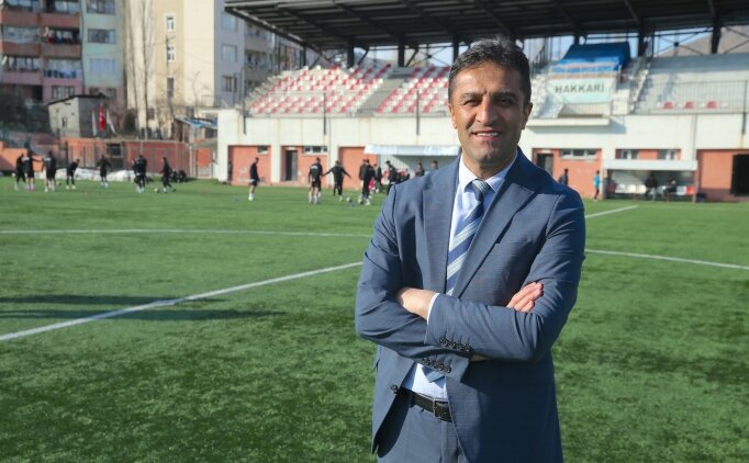 Adliyede m�d�rl�k, sahada teknik direkt�rl�k yap�yor