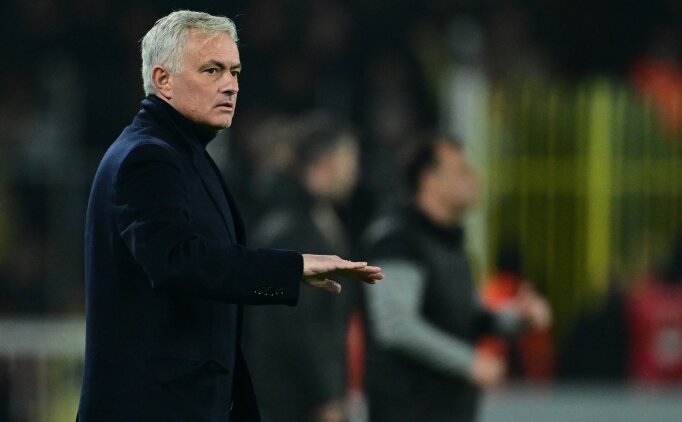 Jose Mourinho: 'Biz ��k��tay�z, onlar d����te!'