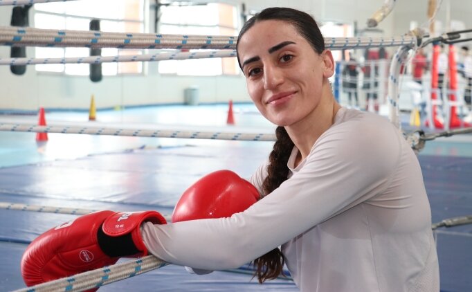 Milli boks�r Gizem �zer'in hedefi alt�n