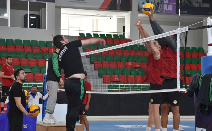 Cizre Belediyespor, ligde kalmay� garantilemek istiyor