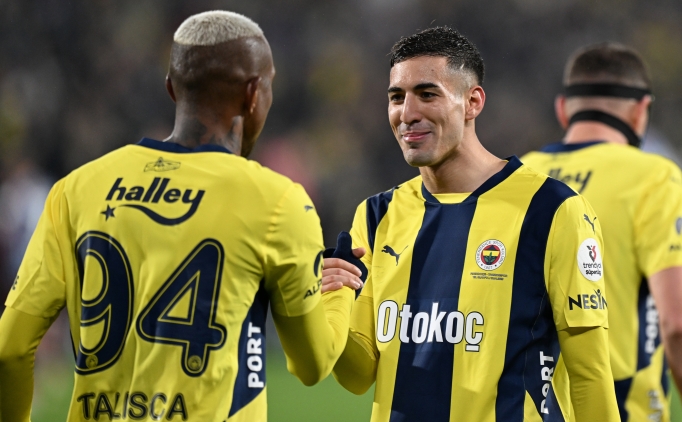 �kinci yar�n�n lideri Fenerbah�e