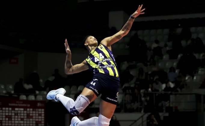 Derbiyi bu kez F.Bah�e kazand�; final i�in son ma�!