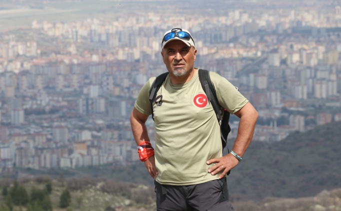 Yry iin yola kan edebiyat retmeni zirvelerin tutkunu oldu