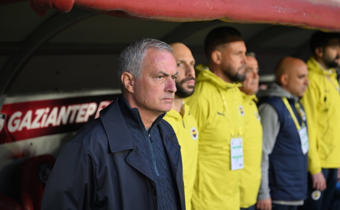 Jose Mourinho'dan öğrencilerine derbi uyarısı!