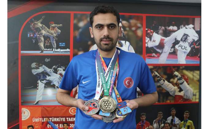 İşitme engelli milli tekvandocu Yasin Çimen'in gözü zirvede