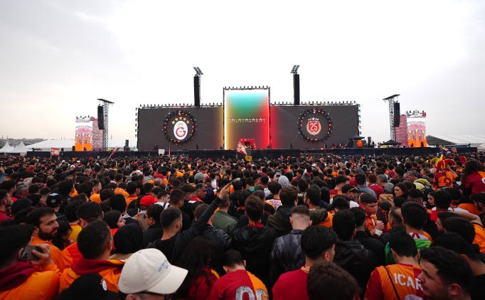 Sporx: CANLI: Galatasaray'da şampiyonluk kutlamaları