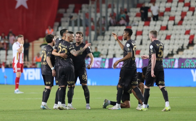 Trabzonspor, son ma�ta galibiyeti hat�rlad�!