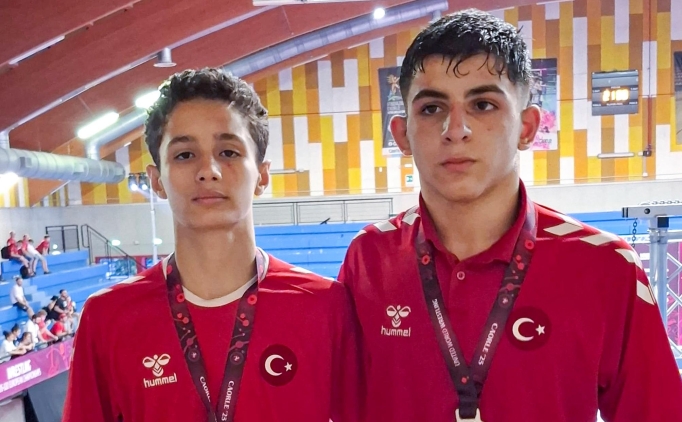 Milli g�re��ilerden, 15 Ya� Alt� Avrupa �ampiyonas�'nda zafer