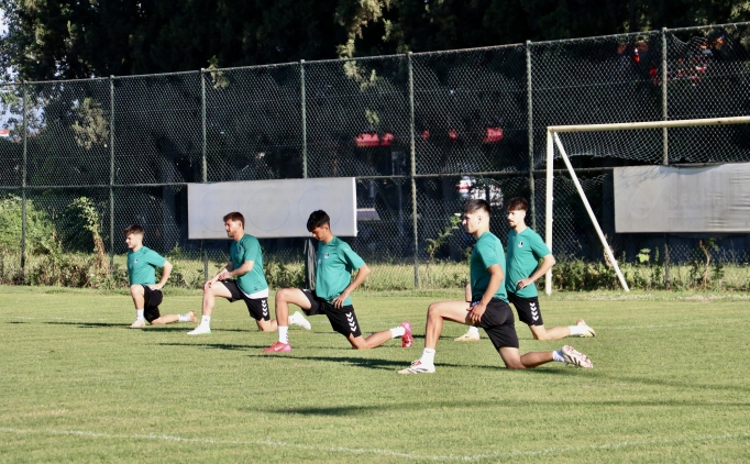 Sakaryaspor, yeni sezon haz�rl�klar�na devam etti