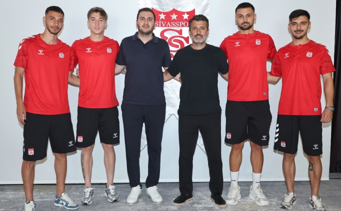 Sivasspor, 4 futbolcu ile anlaşma sağladı