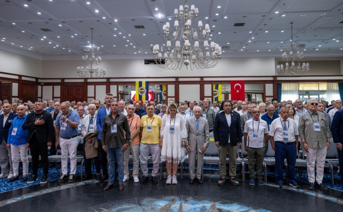 Fenerbahe Divan Kurulu'na ara; arbede yaand