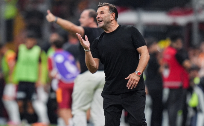 Galatasaray'� bekleyen yo�un fikst�r