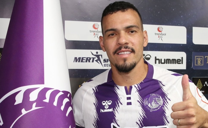 Ankara Ke�i�reng�c�, Nascimento'yu renklerine ba�lad�