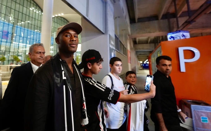 Be�ikta�'�n 192. yabanc� futbolcusu Tiago Djalo oldu