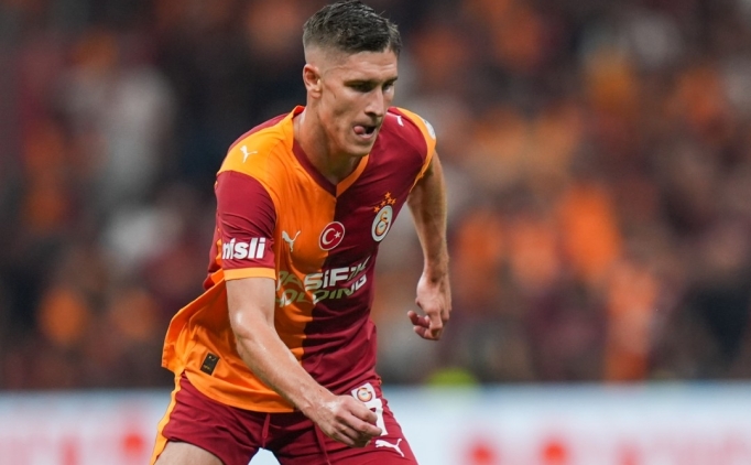 Galatasaray'da alk��lar Sallai'ye!