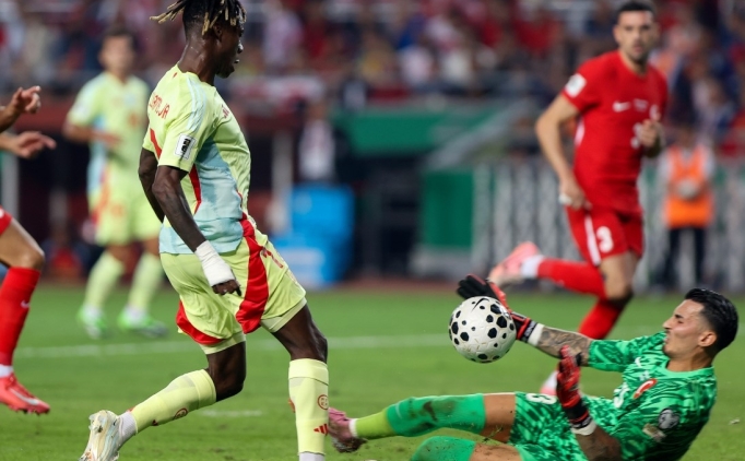 Okan Buruk'tan U�urcan �ak�r'a destek