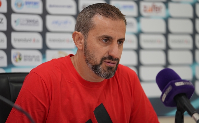 �zbalta: 'Minimum hata yapan kul�pler sezon sonu ilk 7'de olacak'