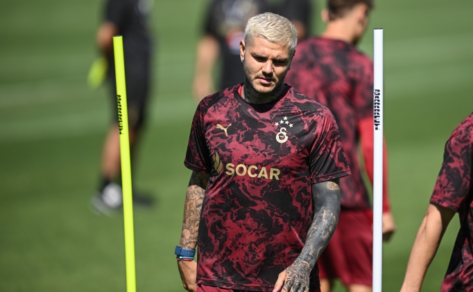 Galatasaray'da Icardi'den tak�m toplant�s�