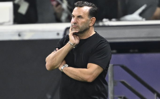 Galatasaray'da Okan Buruk'tan taraftara zr ma