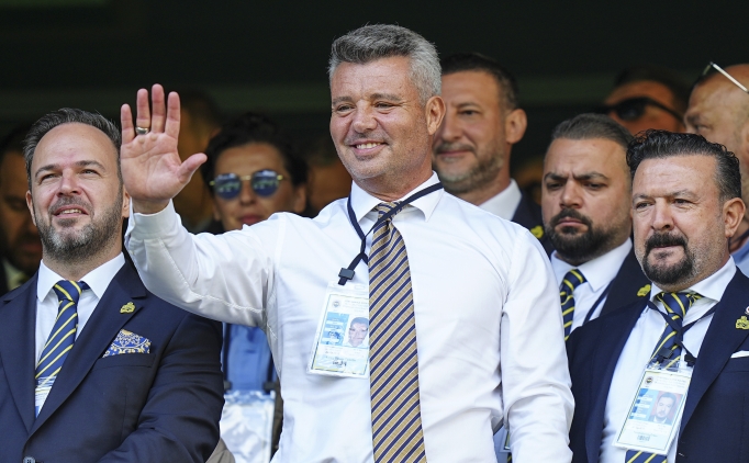 Fenerbah�e'den k�z �ocuklar�na e�itim deste�i