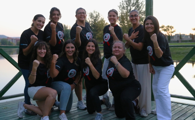 Sessiz Ejderhalar, engelleri amak iin krek ekiyor